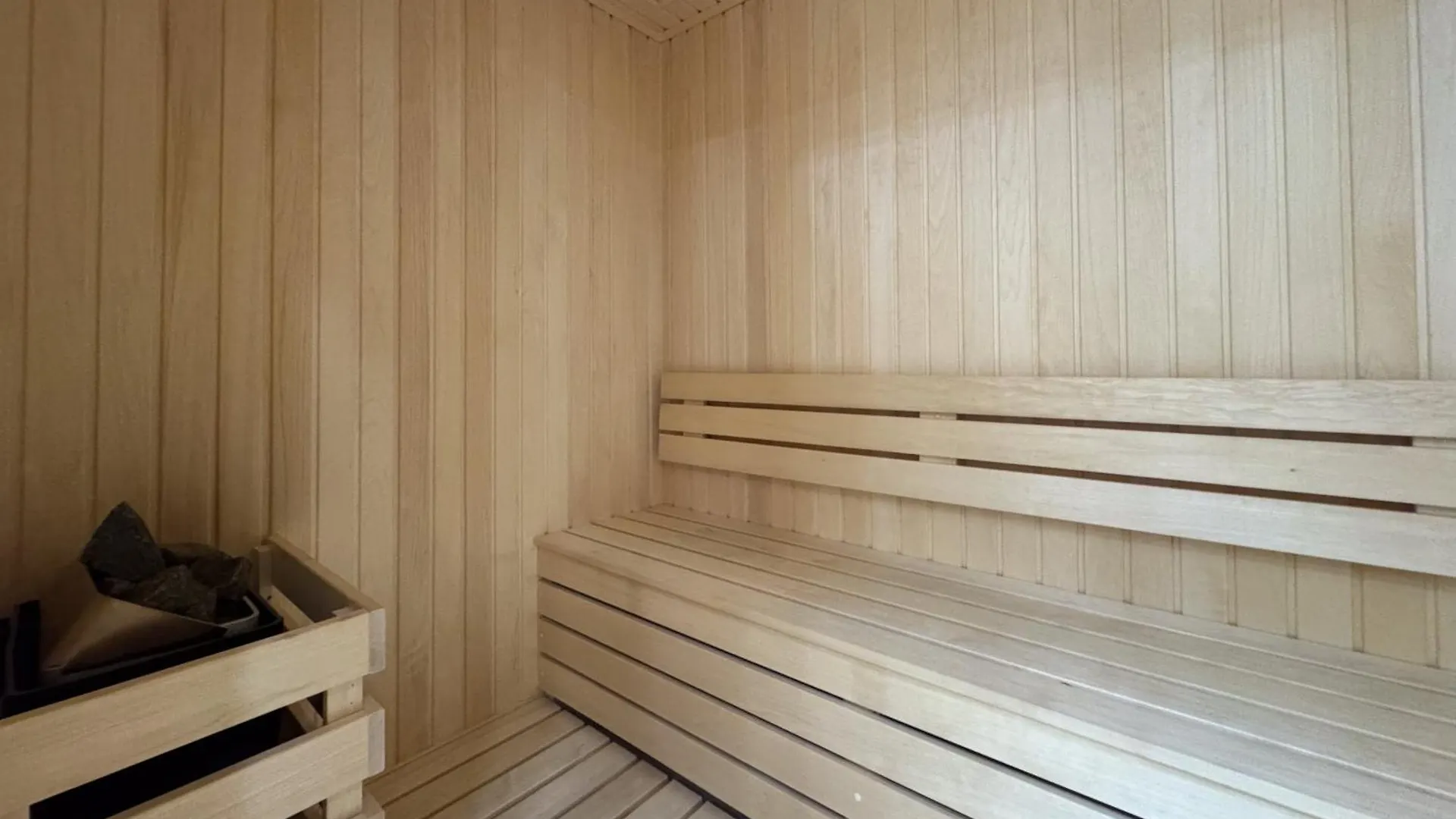 Stunning Studio With Private Jacuzzi In Trillionaire Dubai Apartment