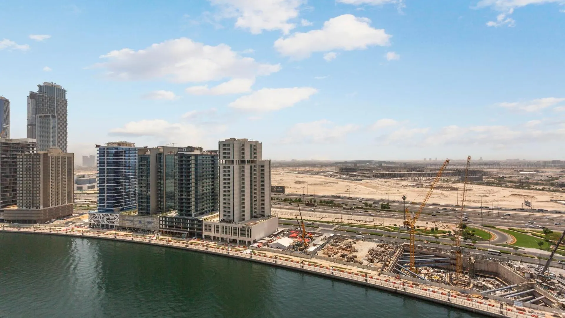 Apartment Stunning Studio With Private Jacuzzi In Trillionaire Dubai